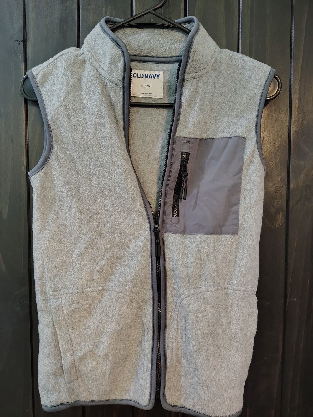 Old Navy Light Gray Men's Fleece Vest with Contrast Chest Pocket